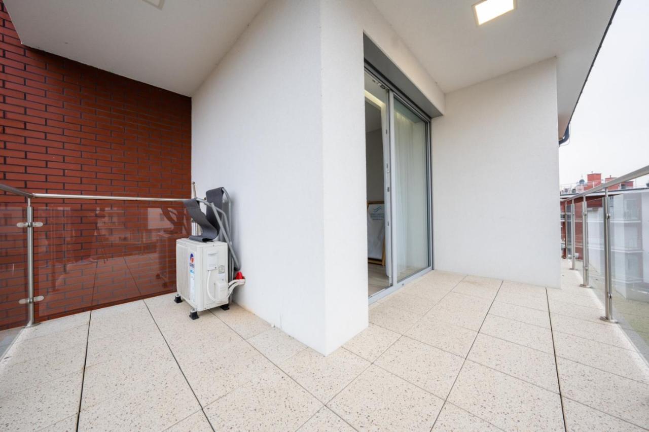Rodzinne Apartamenty Bardzo Blisko Plazy Rewal Exterior photo